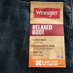wrangler relaxed boot 4 way flex